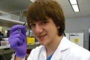 15 year old boy, discovers way to detect cancer for 3 pennies in 7 months time